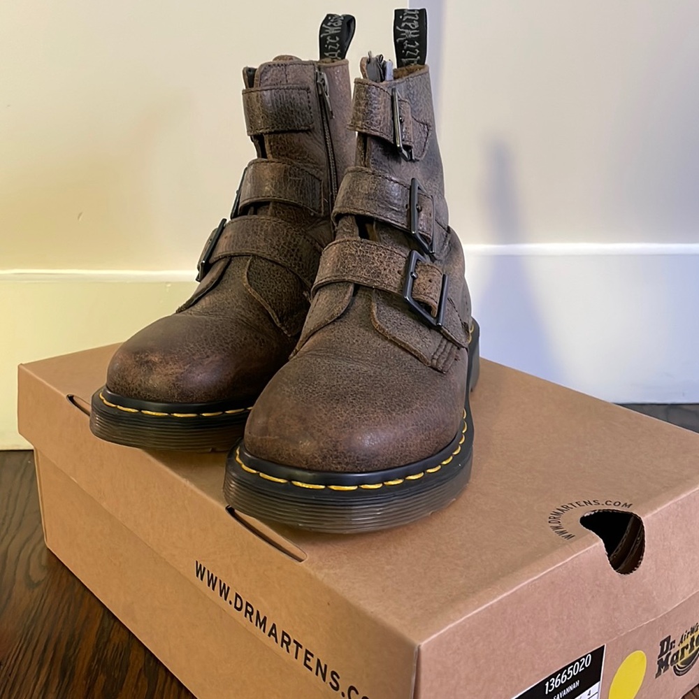 Dr Marten Savannah Brown Leather Boots